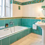 Marion Apartment *